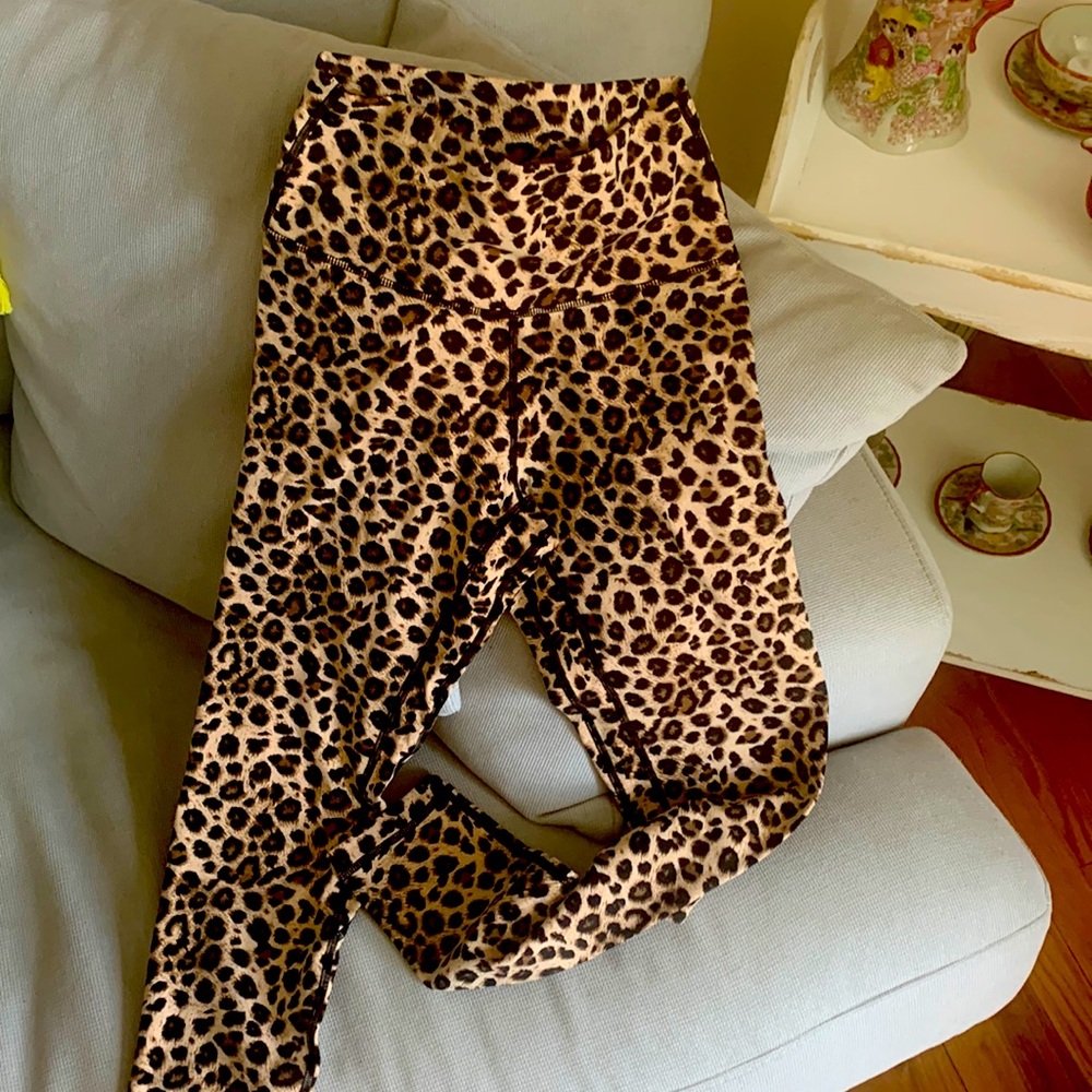 Leopard leggings